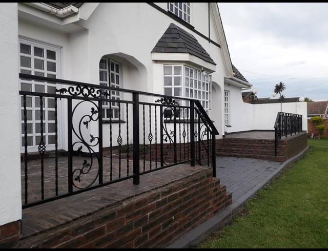 4 BEDROOM HOUSE FOR SALE IN TRUROLANDS